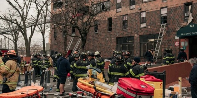 В Нью-Йорке в пожаре погибли 19 человек