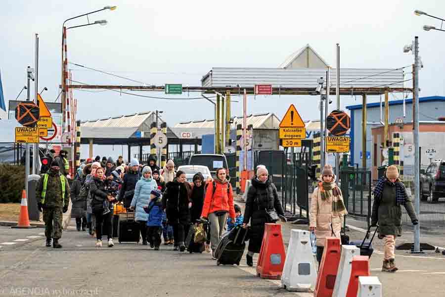 Украинцы в Польше теряют статус беженцев