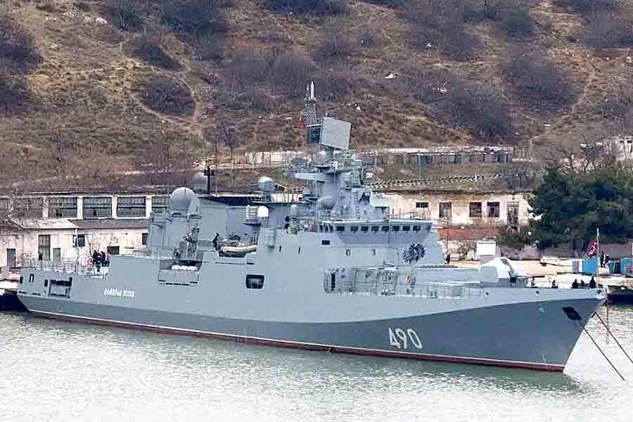 ВМФ России маскирует свои корабли от атак украинских морских дронов